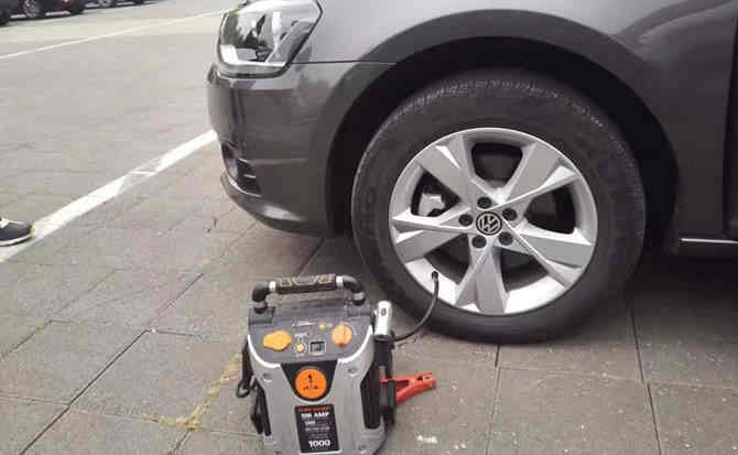 云霄汽车搭电案例